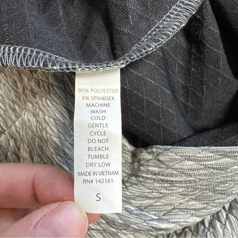 NWT Lularoe Heather Gray Textured Pencil Skirt, Size Small - Picture 6 of 6